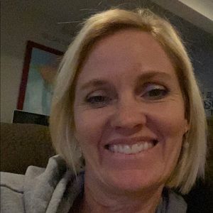 Meet your Posher, Suzanne